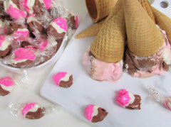 Neapolitan Ice Cream Taffy Chews - It's Delish (photo 4)