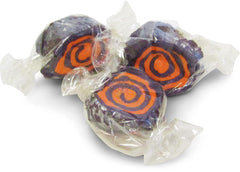 Halloween Black and Orange Cream Taffy Chews - It's Delish (photo 2)