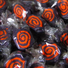 Halloween Black and Orange Cream Taffy Chews - It's Delish